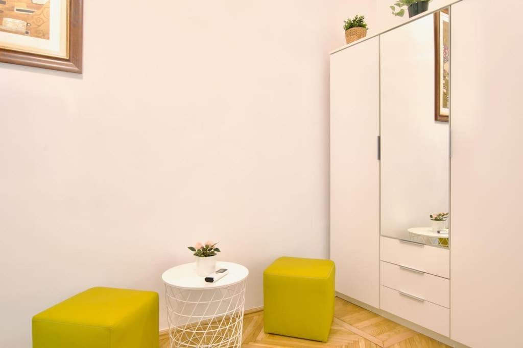 Standard By Hi5 - Muzeum 5 Appartamento